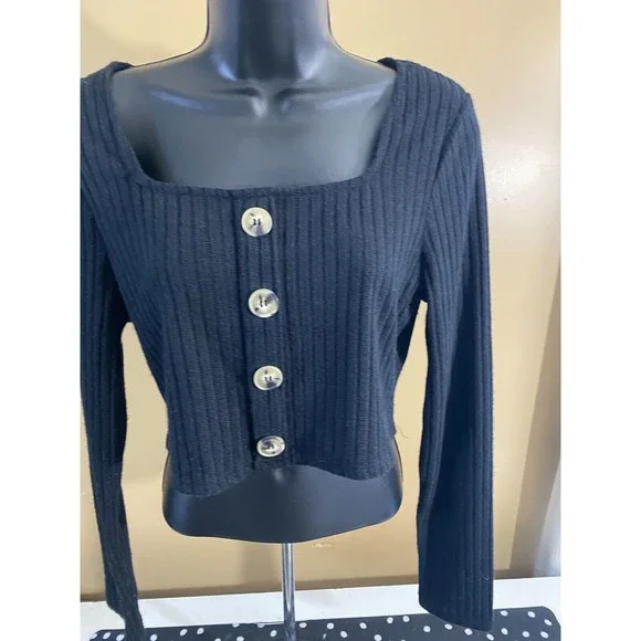 No Comment. Women’s Black  4 Button From Front Long sleeve Crop Top Size L - Picture 3 of 16